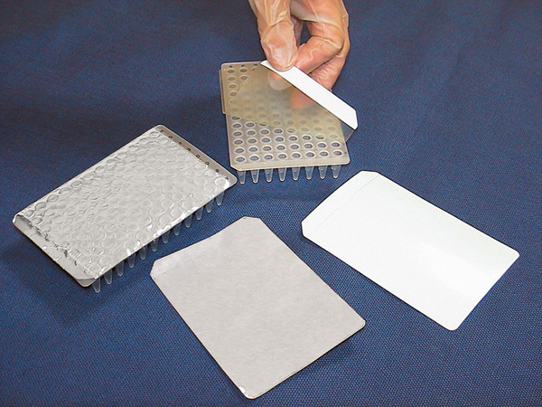 Film adhésif transparent pour plaques multipuits IST-120 QuickSeal PCR™