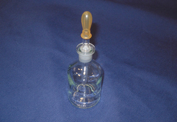 Flacon verre transparent 30 ml avec pipette compte-goutte