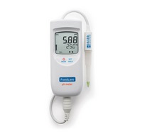 compact waterproof pH meters